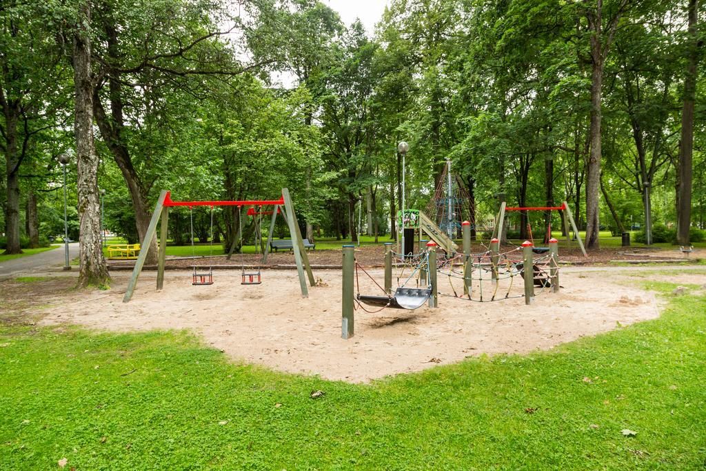 Vabaduse Apartments パルヌ エクステリア 写真